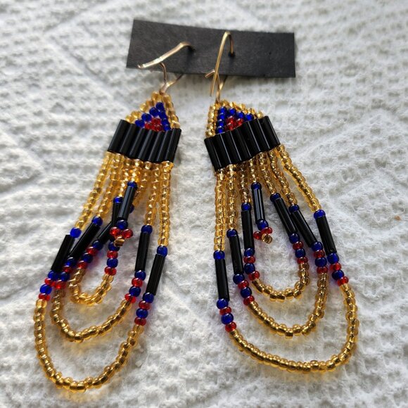 Vintage Seed bead Earrings - Picture 1 of 5